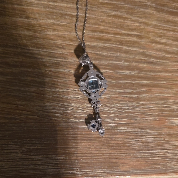 Peoples Jewellers Blue Topaz 925 Sterling Silver Pendant Necklace - Picture 4 of 5